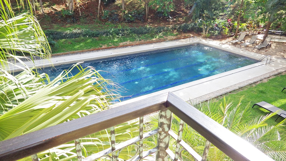 The Oaks Tamarindo Condominiums 8/67