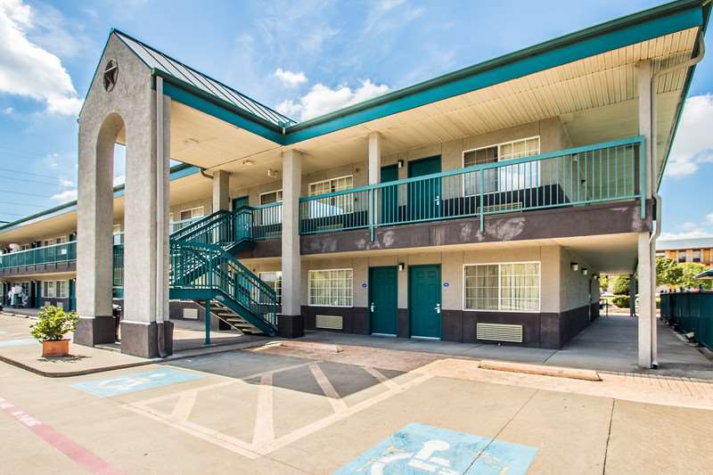 Americas Best Value Inn Ft Worth 4/26
