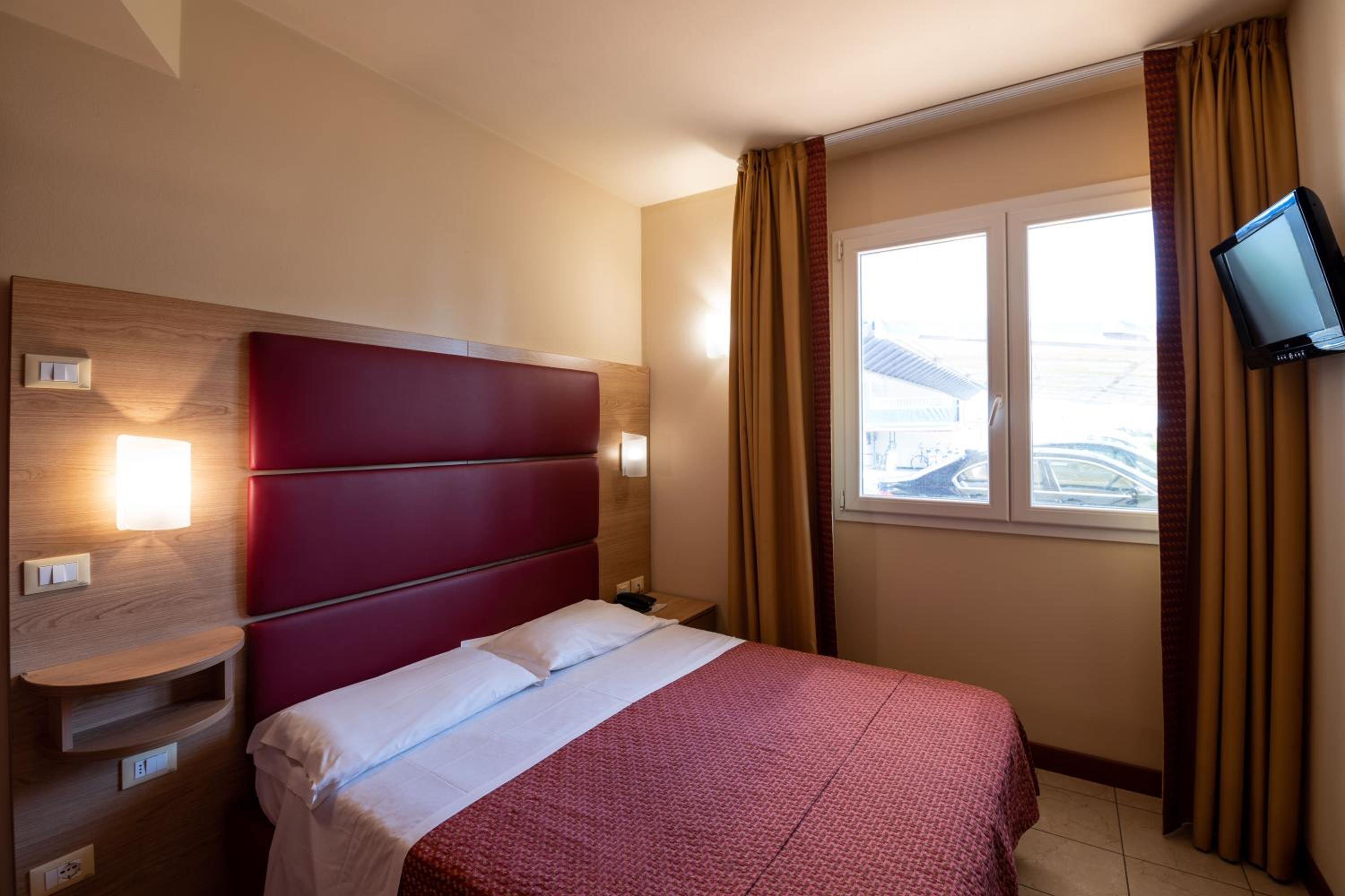 Economy, Double Bed, Ground Floor, Separate Building