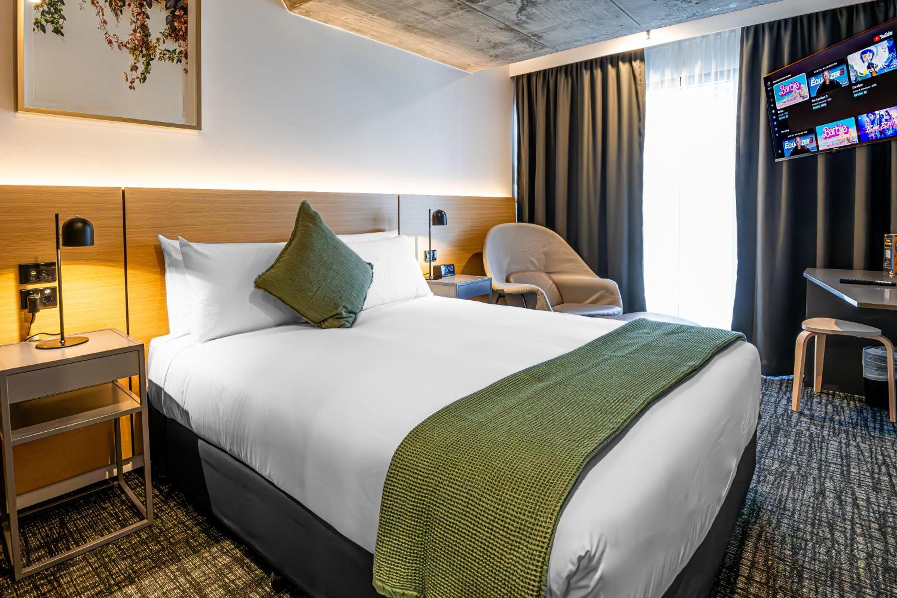 Deluxe, King Bed, Queen Bed