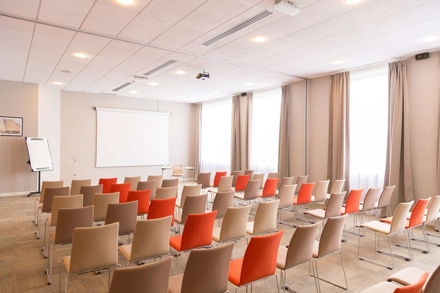 Best Western Plus Paris Saclay 56/65