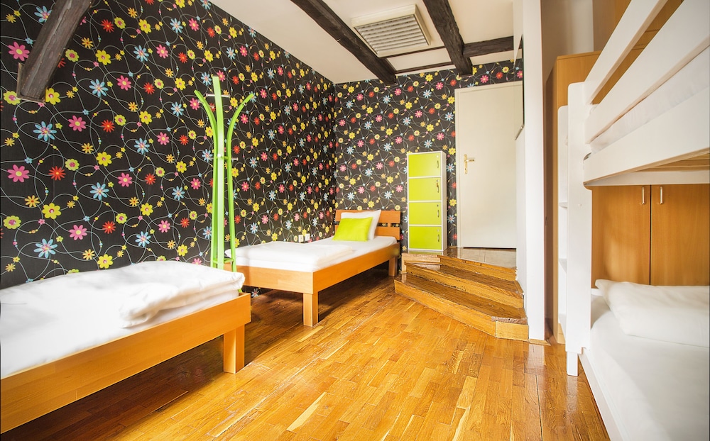 HOSTEL CENTAR 19/52