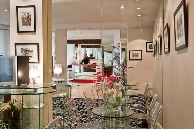 Ile de France Opera Hotel 7/8