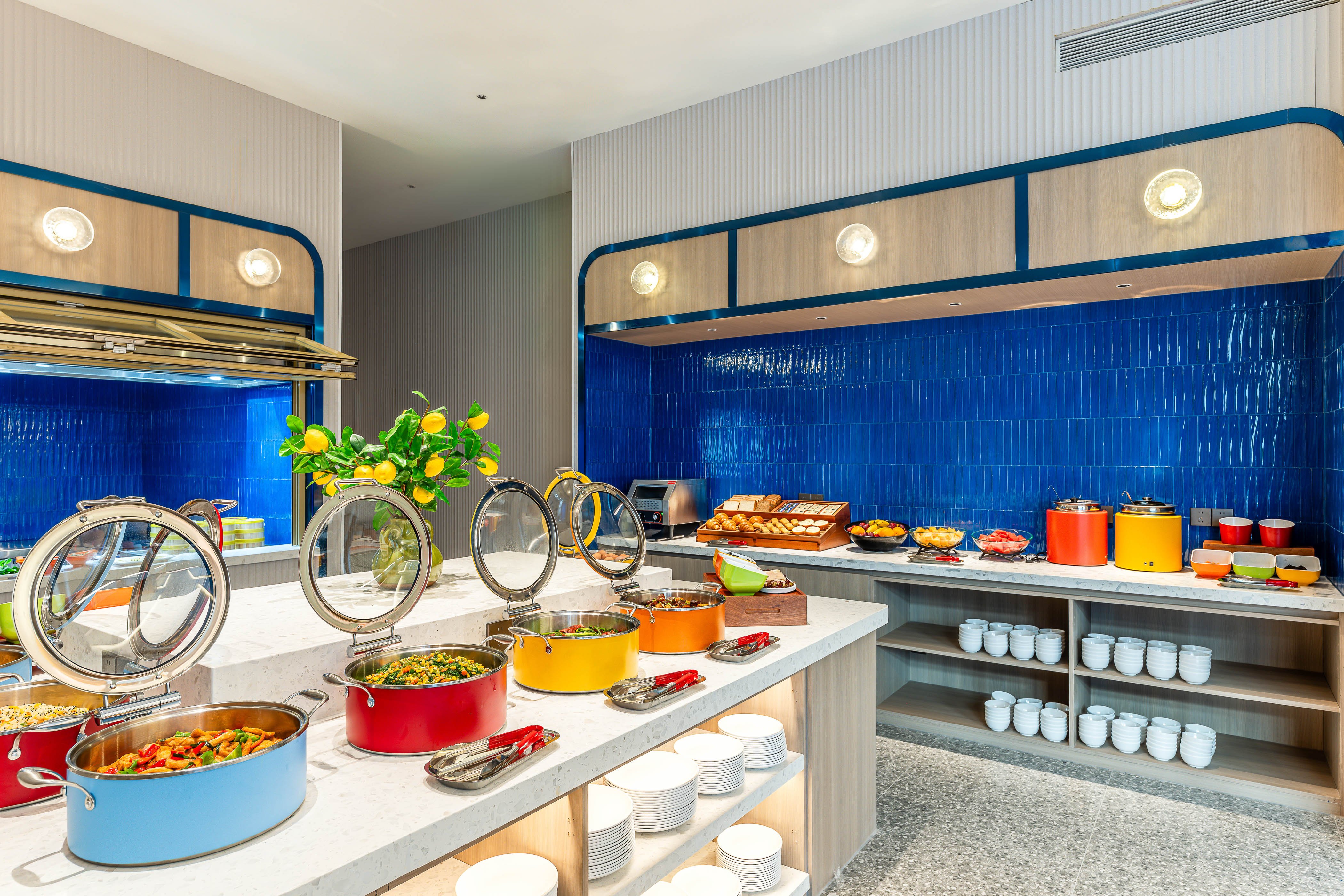 Holiday Inn Express Shanghai Changyang Road by IHG 38/55