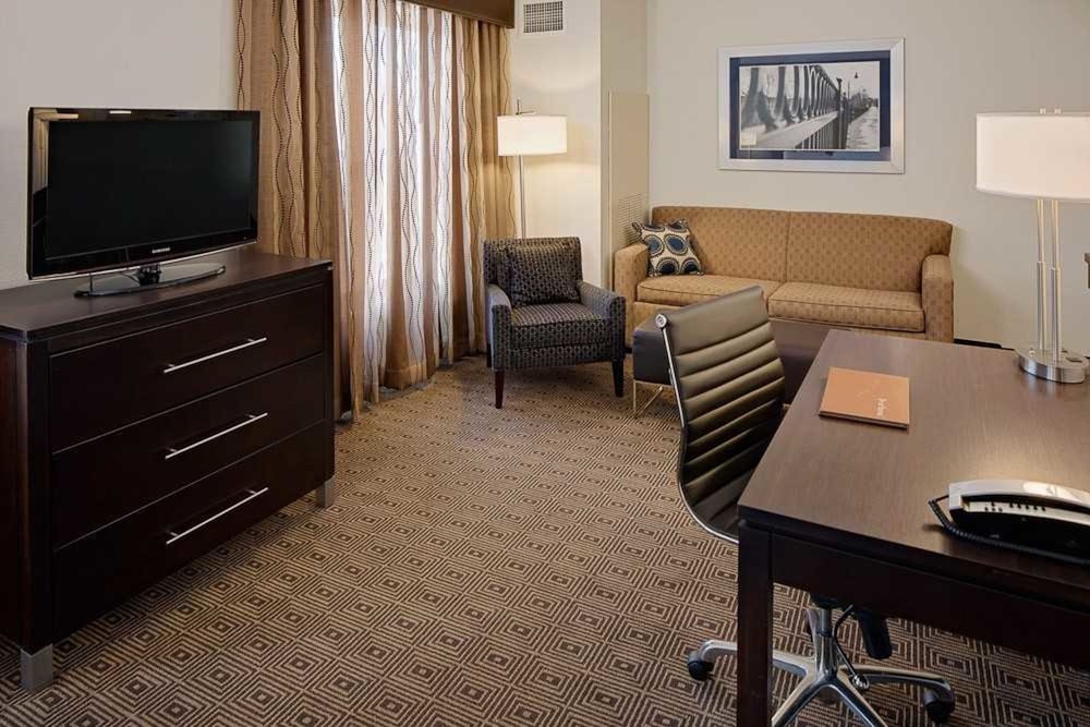 Homewood Suites by Hilton Manchester/Airport 47/54