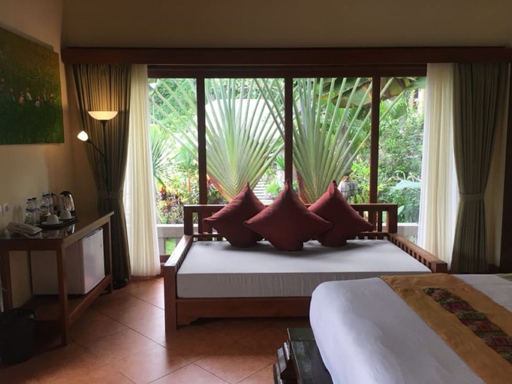 Villa Nirvana 44/81