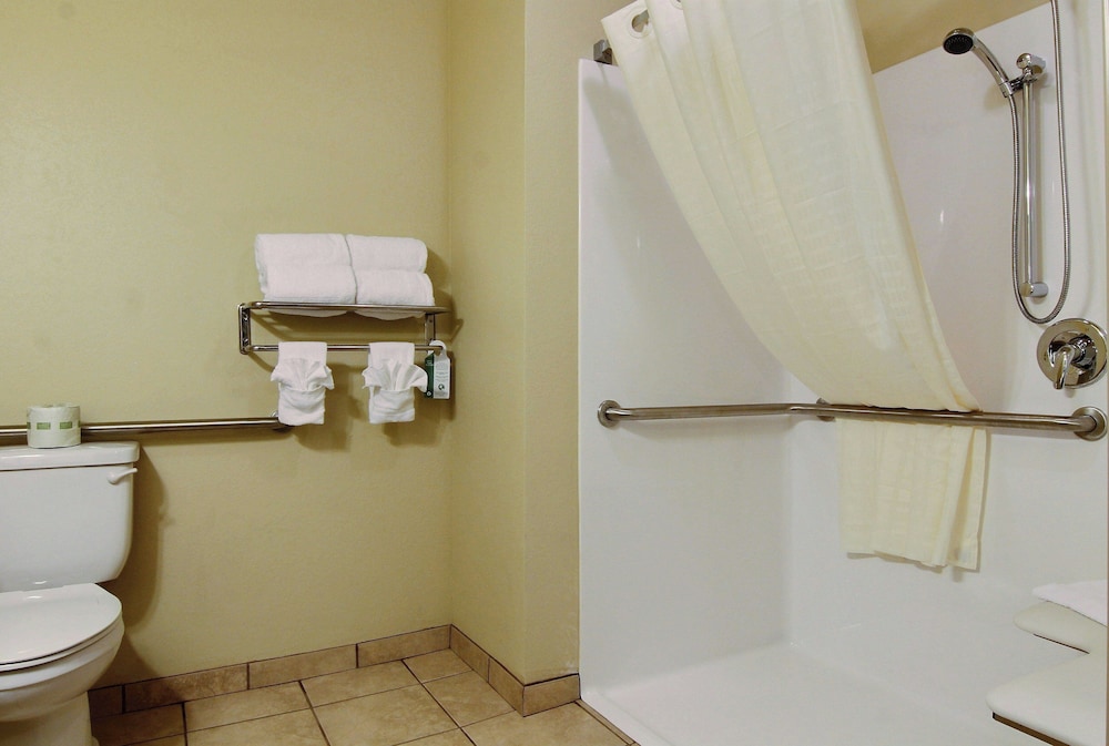 Cobblestone Inn & Suites - Carrington 64/67