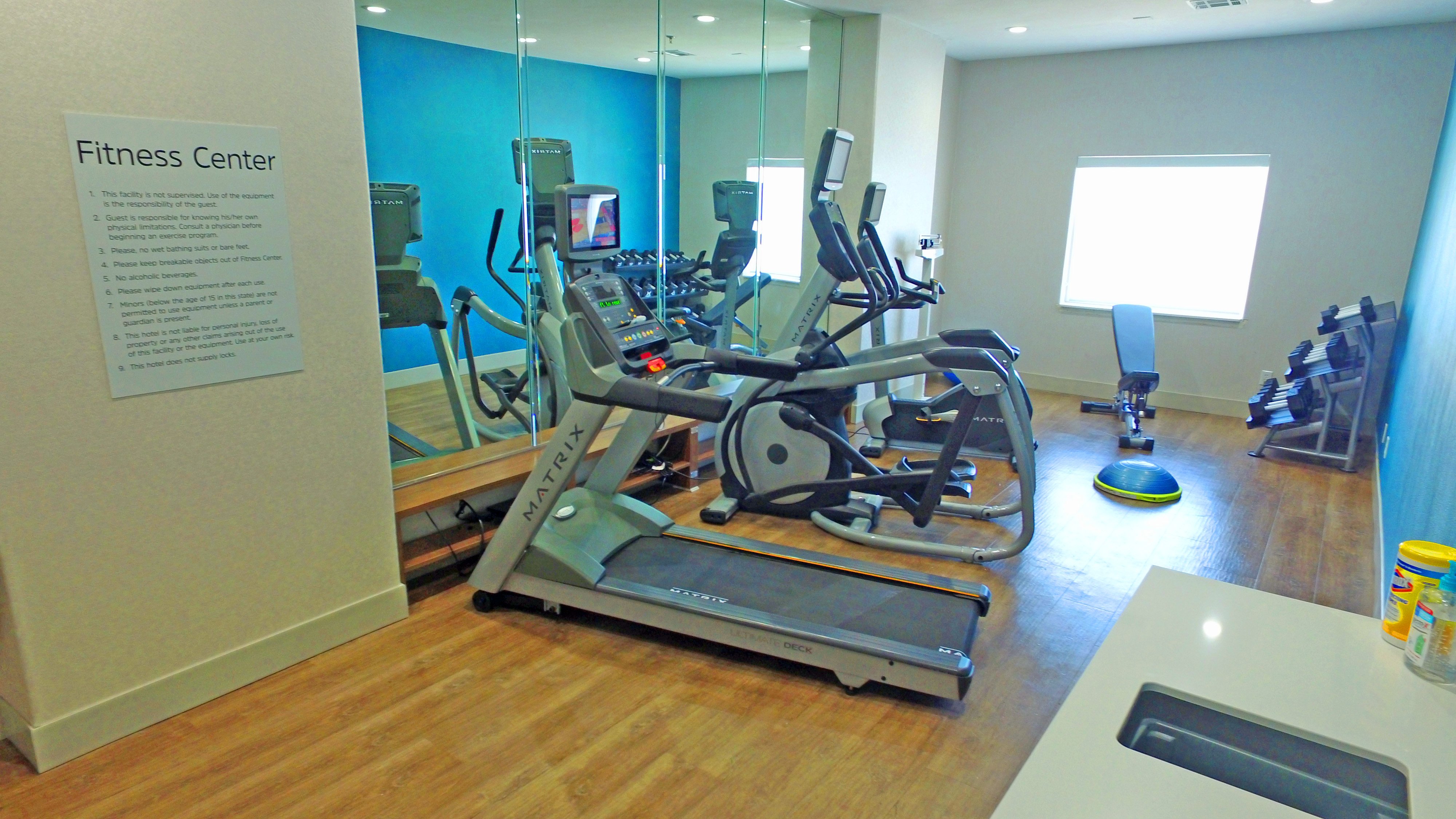 Holiday Inn Express Suites South Padre Island 36/62