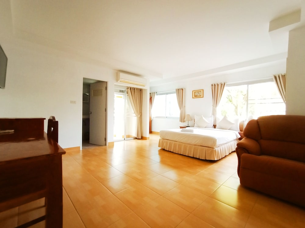 Chiangmai Lodge 16/52