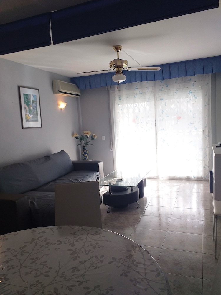Rentalmar Ventura And Village Park Families Only 50/76