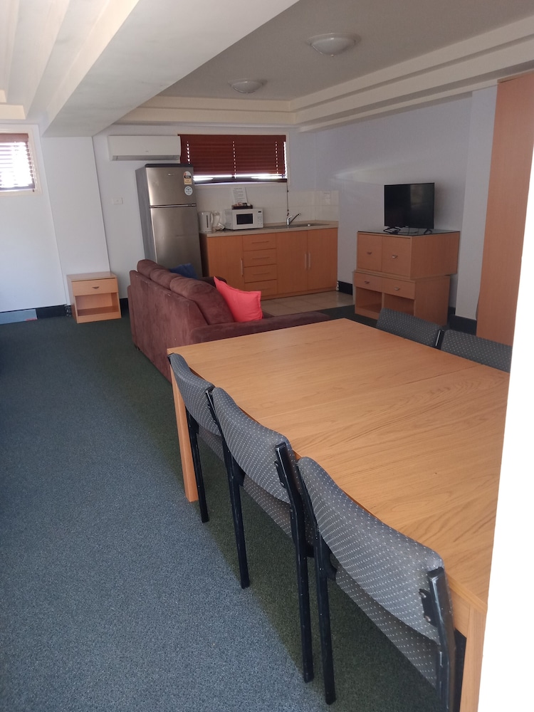 Annerley Motor Inn 43/69