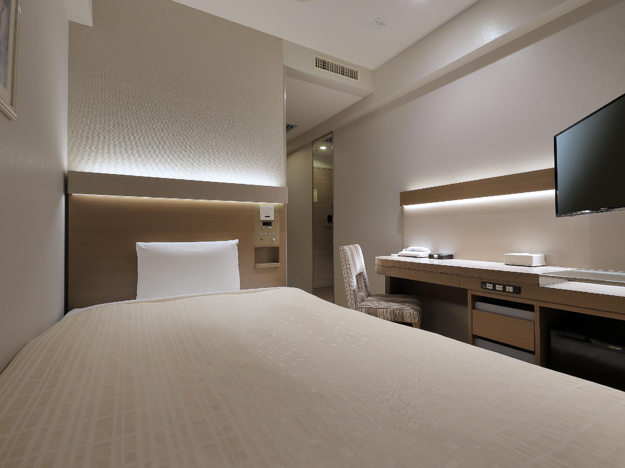 Semi Room, Single, Semi Double Bed, Smoking