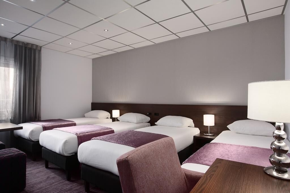Hotel Luxer 25/42