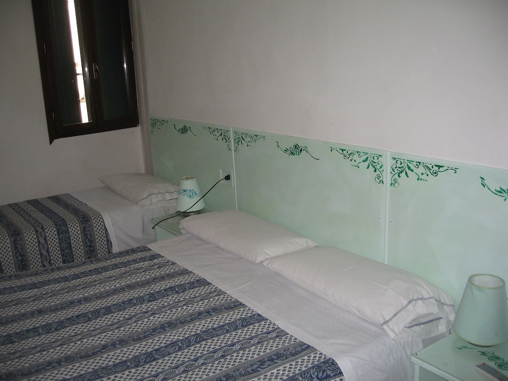 Hotel Adua 26/62
