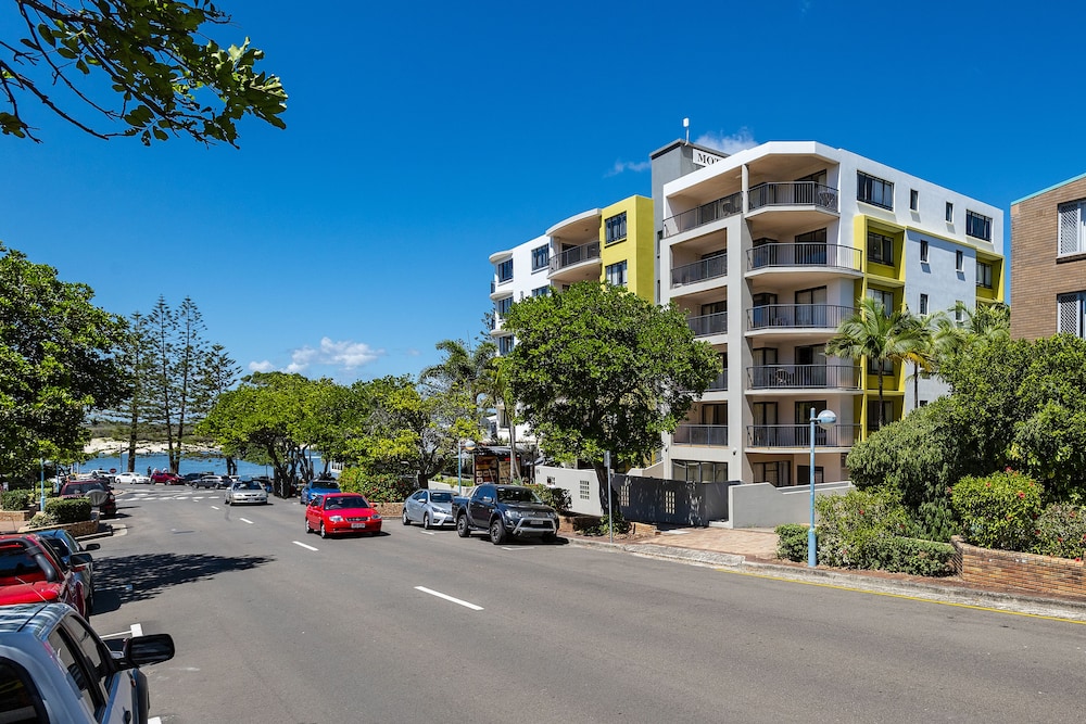 Belaire Place 39/50