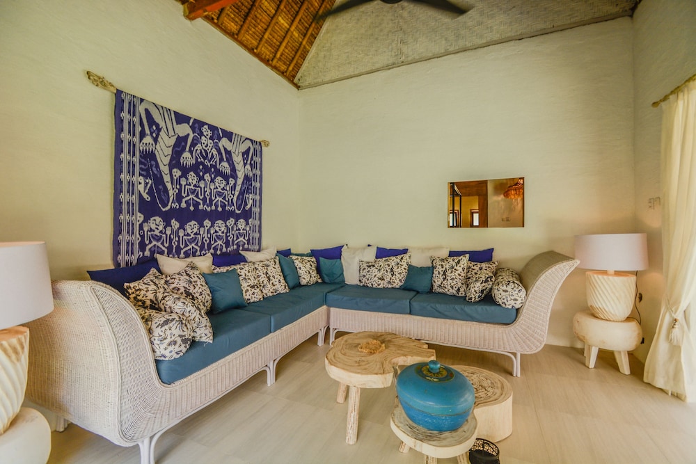 Beach Villas Lombok 58/80