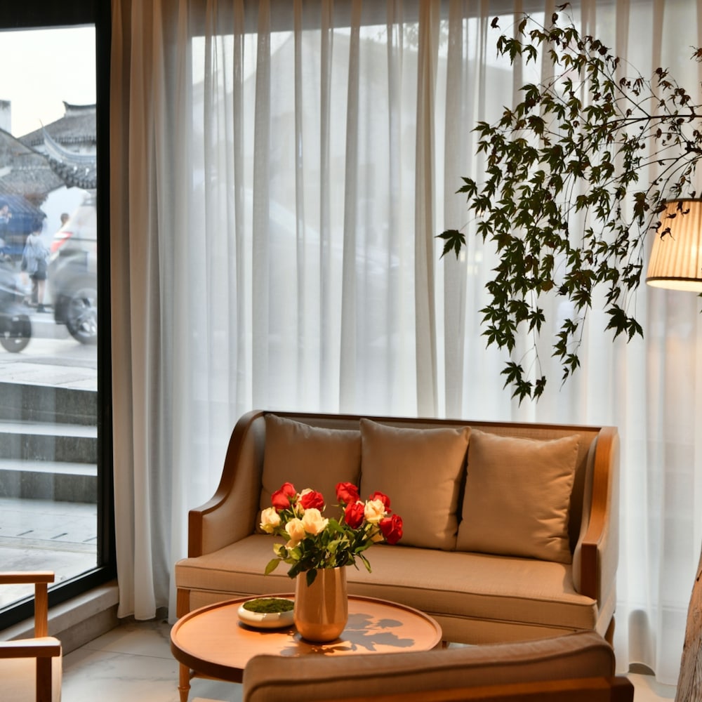 Blossom Hill Suzhou Shangtang 26/50