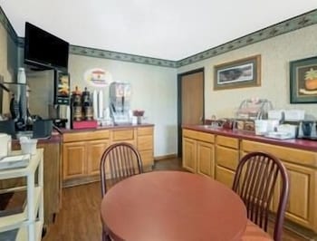 Super 8 Milbank Sd 5/49