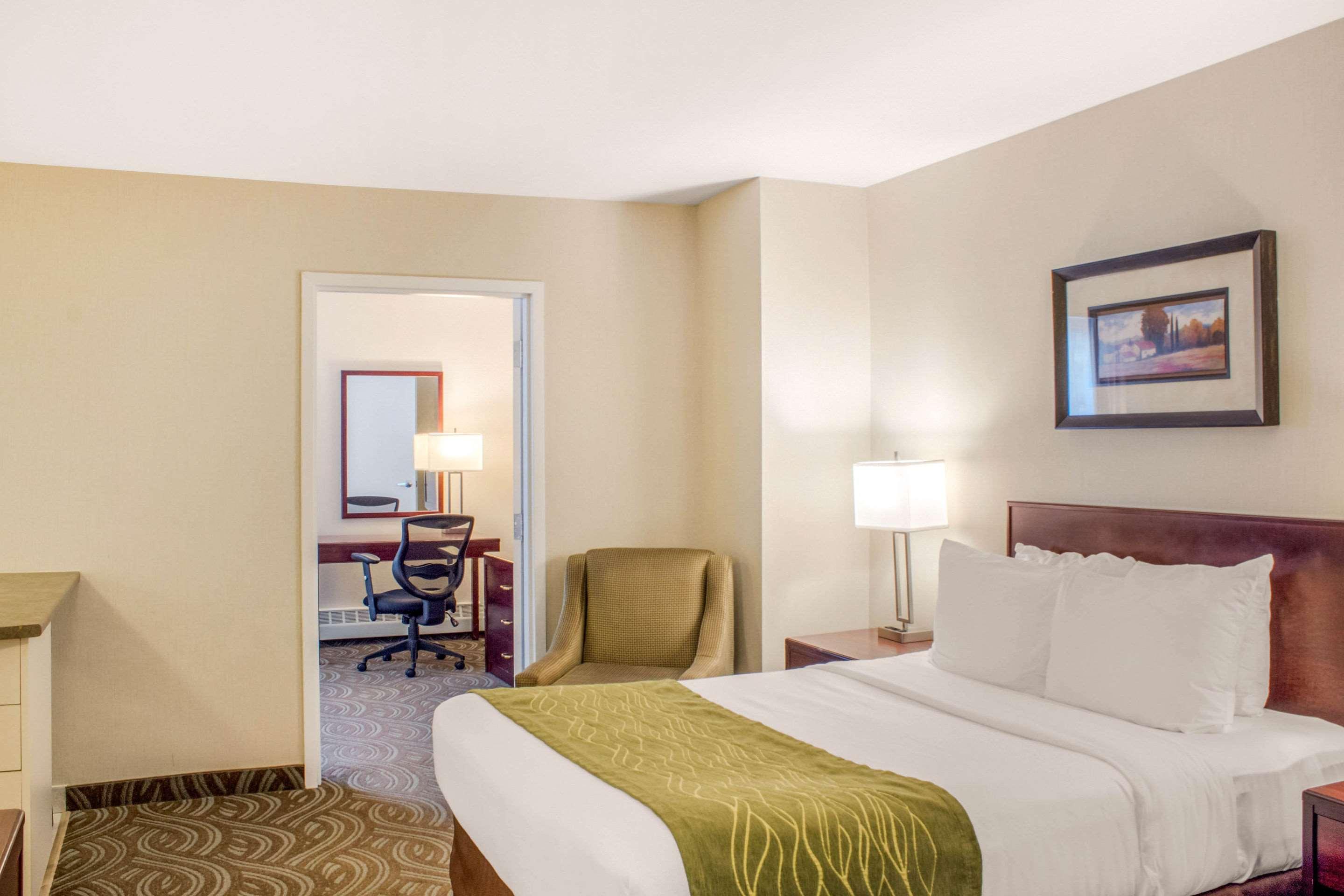 Upgrade, Efficiency, Suite, 2 Queen Beds