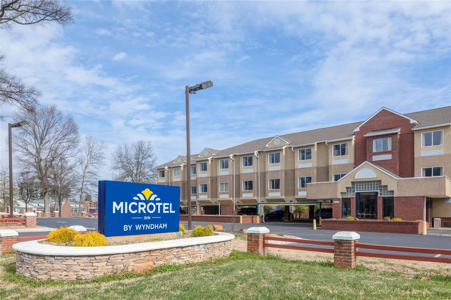 Microtel Inn Suites By Wyndham Cornelius Lake Norman 20/23