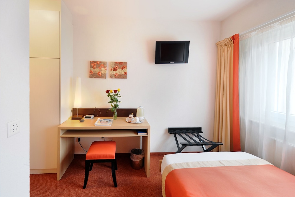 HOTEL BON PORT 34/40