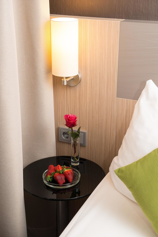 Hotel New Orly 39/65