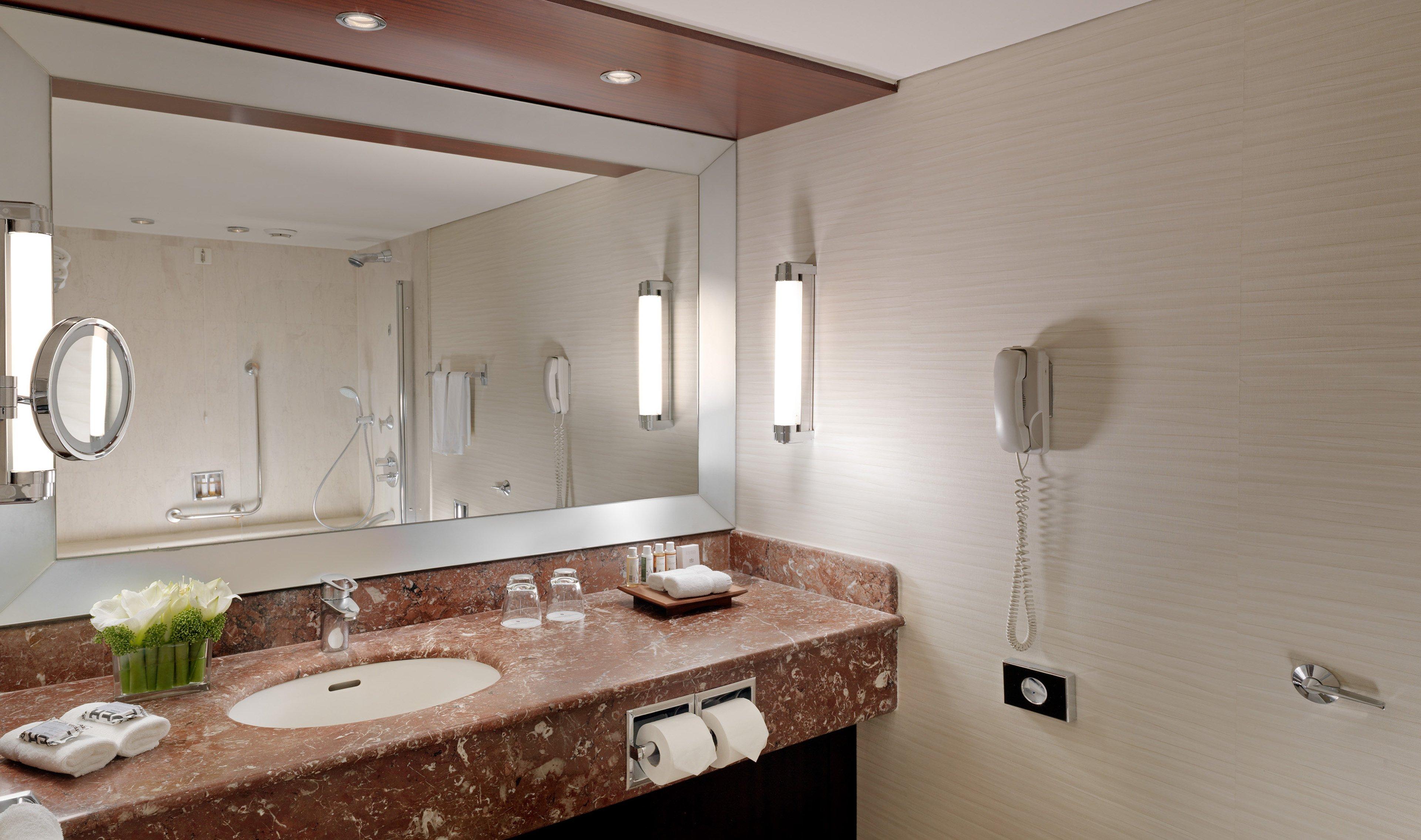جناح فاخر بسرير كينج، Athenaeum Intercontinental Hotel 5/6