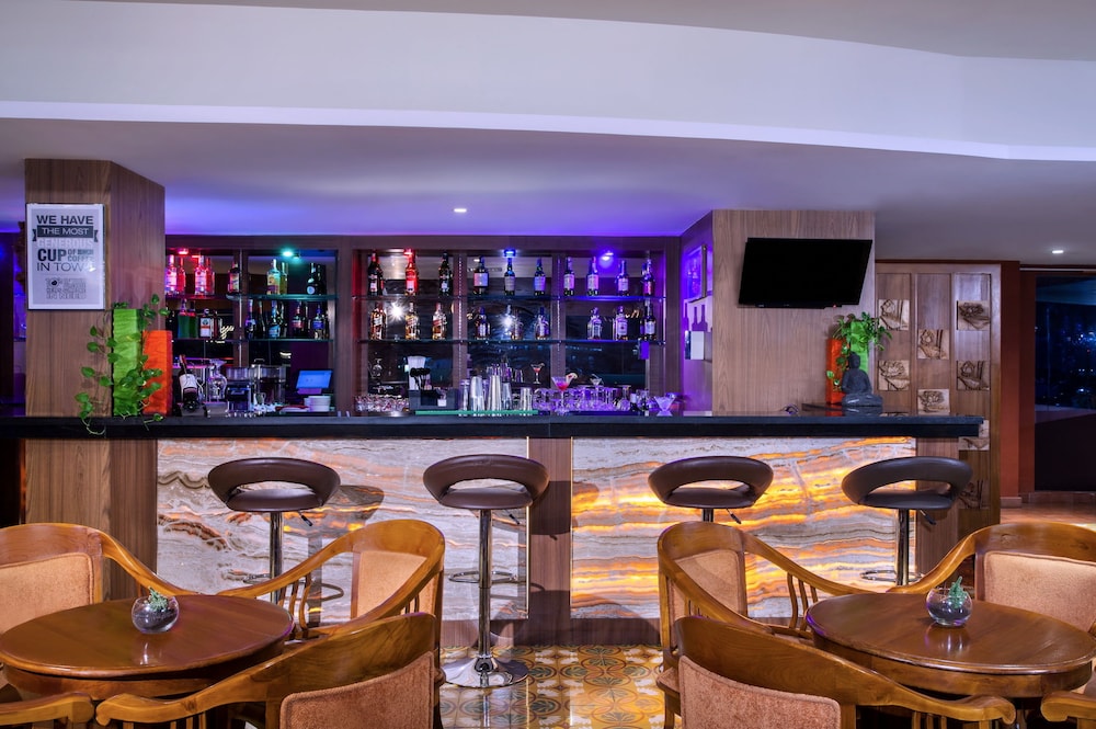 Grand Mercure Yogyakarta Adi Sucipto 47/70