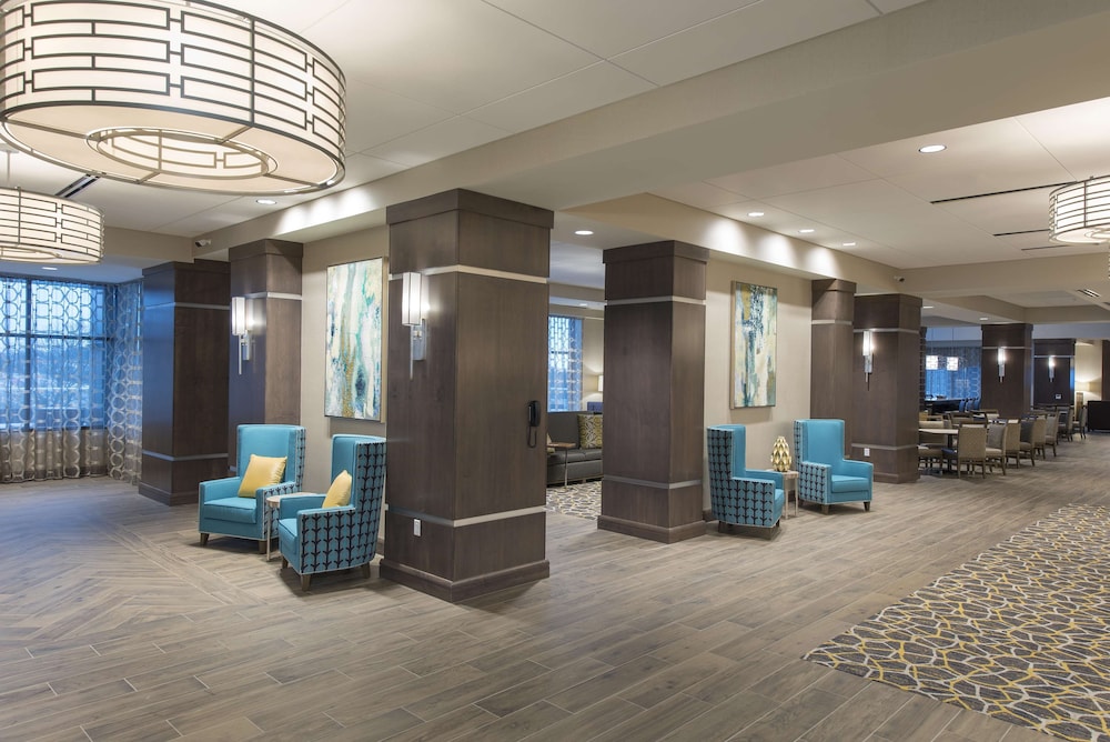 Hampton Inn and Suites Grand Rapids Downtown 26/61