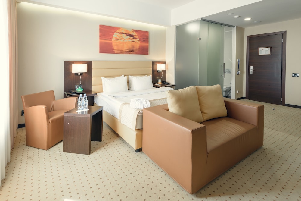 Comfort Hotel Astana 20/70