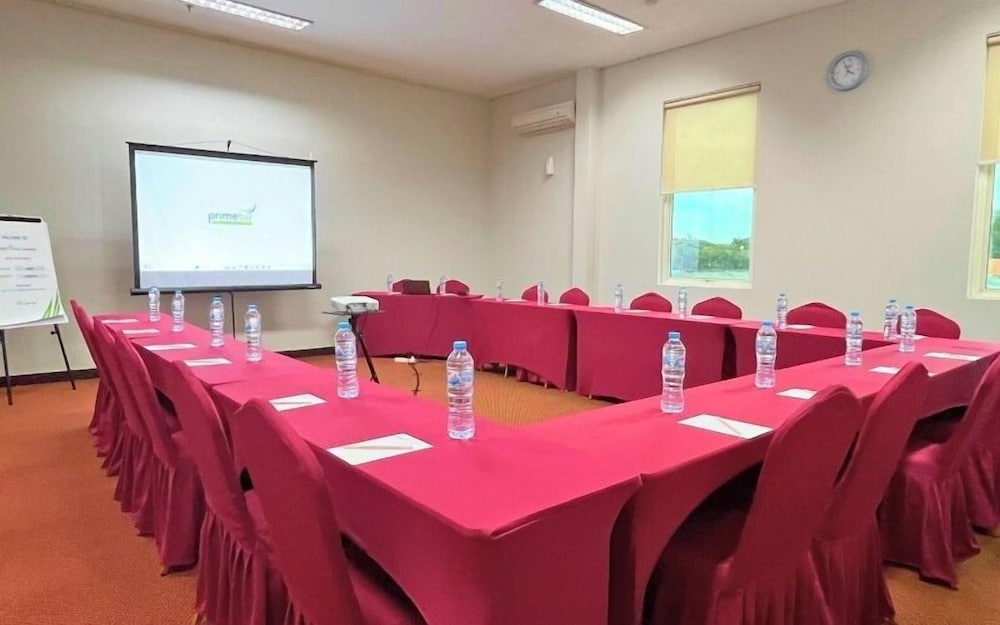 Primebiz Hotel Surabaya 66/74