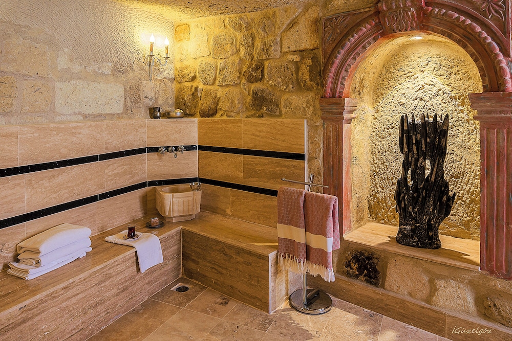 Hezen Cave Hotel 20/50