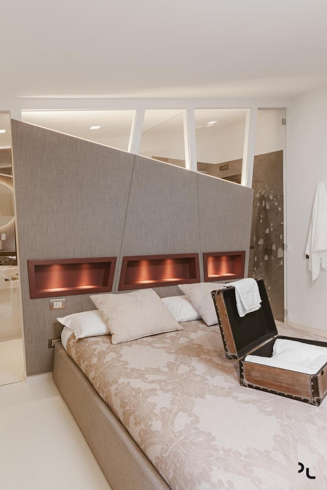 Residenza Del Monaco Bianco 17/50