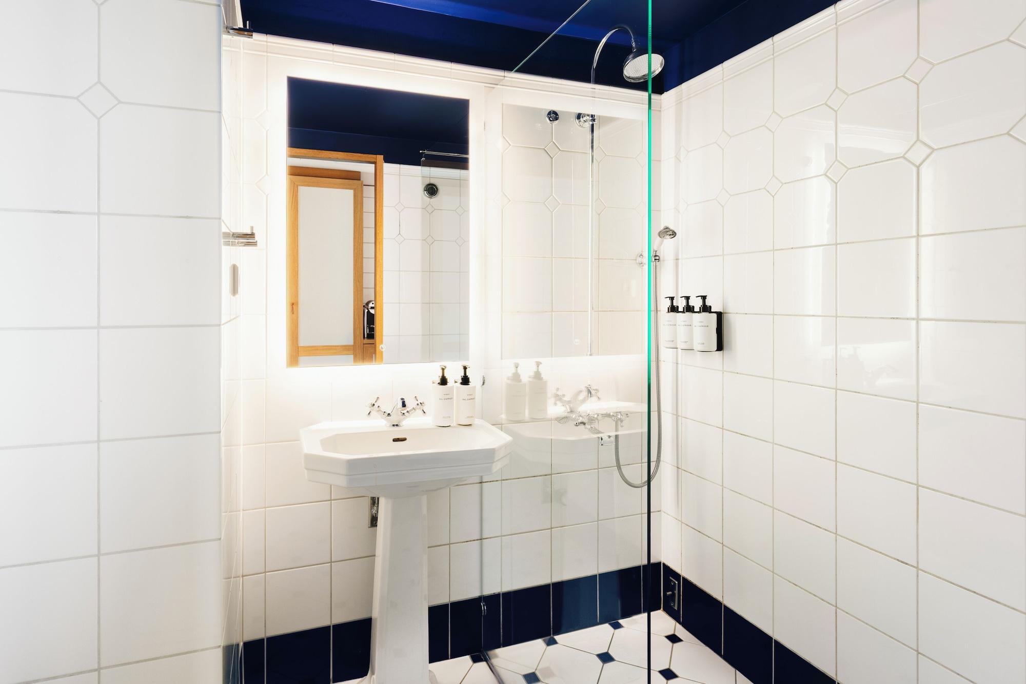 غرفة سوبيريور بإطلالة على البحر، J Hotel Stockholm 2/2