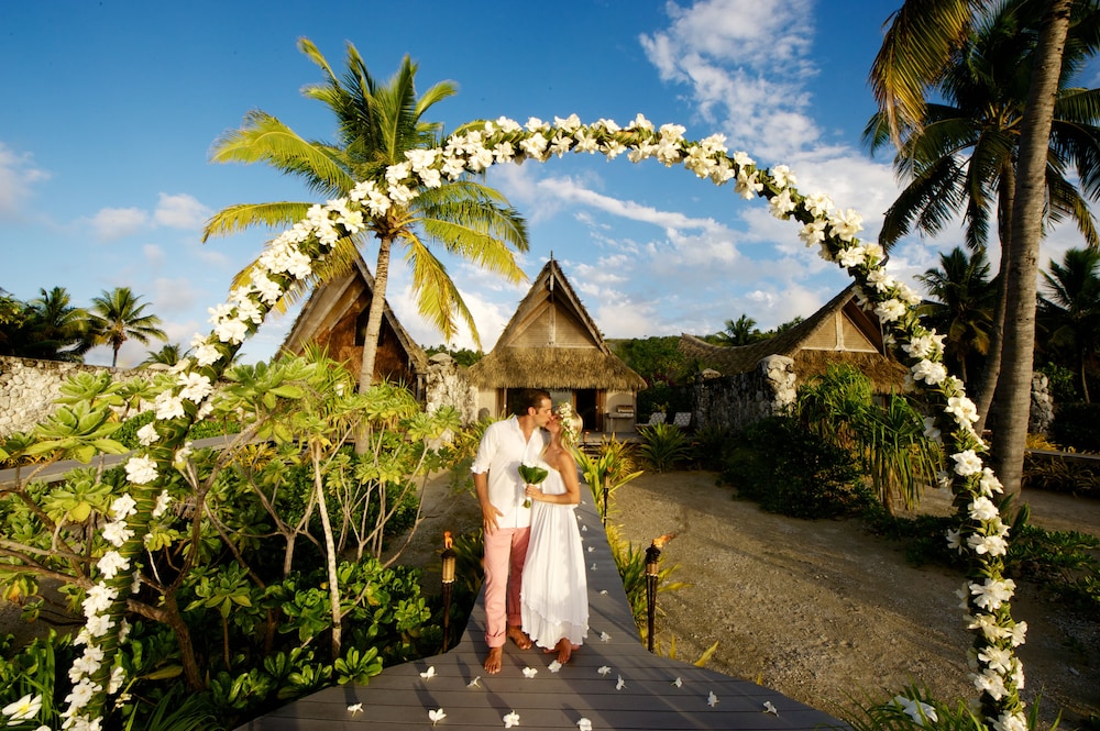AITUTAKI ESCAPE 36/44