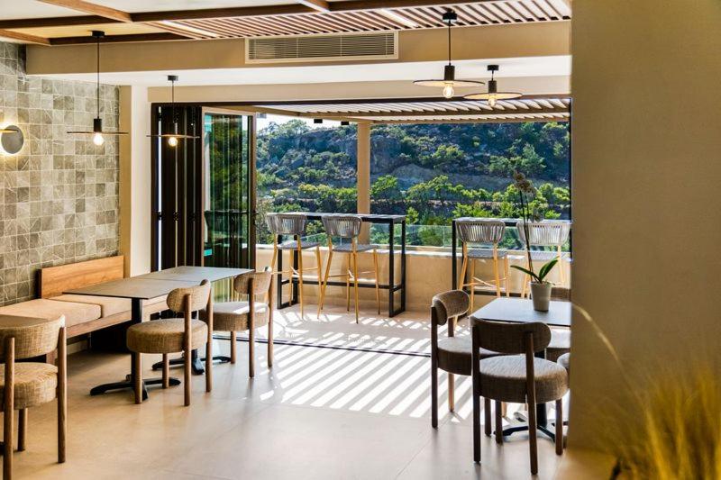 Eden Rock Hotel 44/53