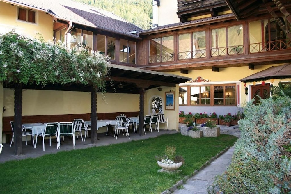 Vital Hotel Post 62/69