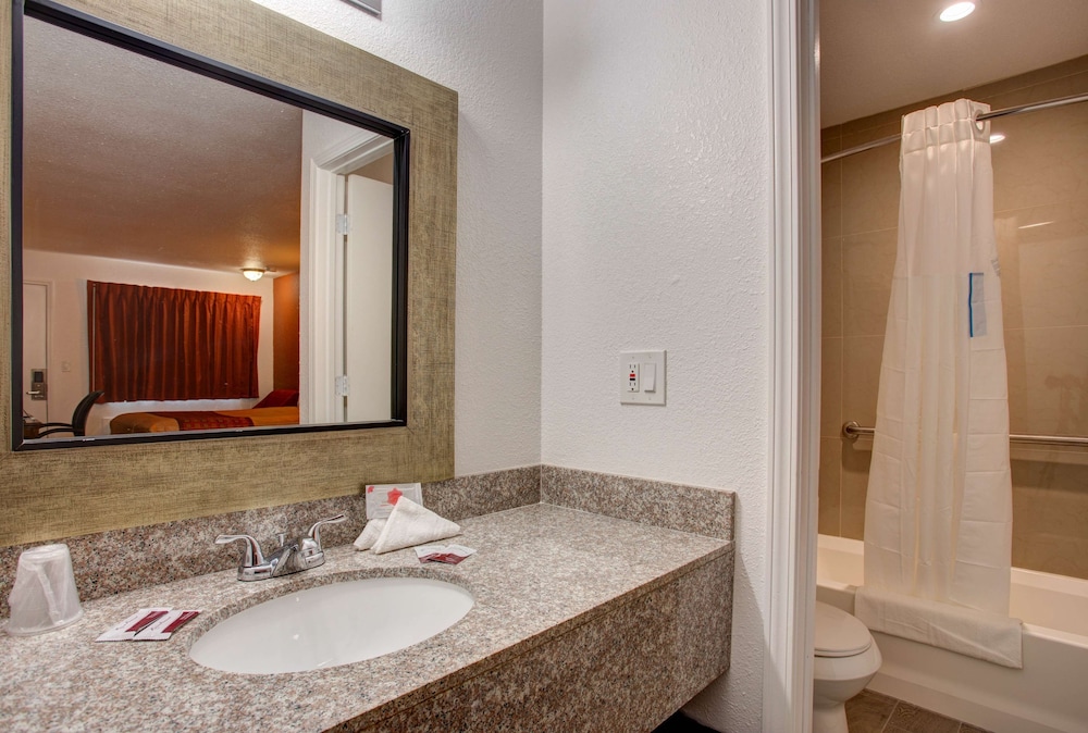 Motel6 Branson, MO 36/47