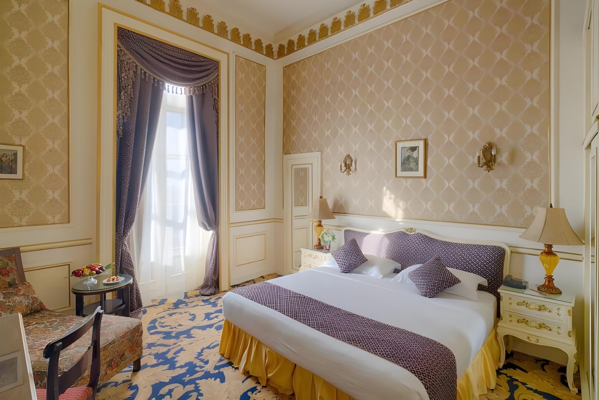 Royal, Gold, Junior Suite