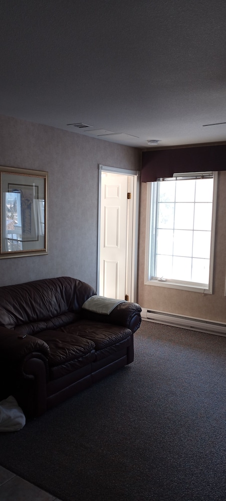 Mountain View Suites at Fairmont Hot Springs 35/63