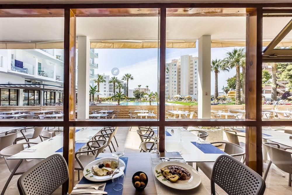 Hotel San Fermin by Dorobe 50/67