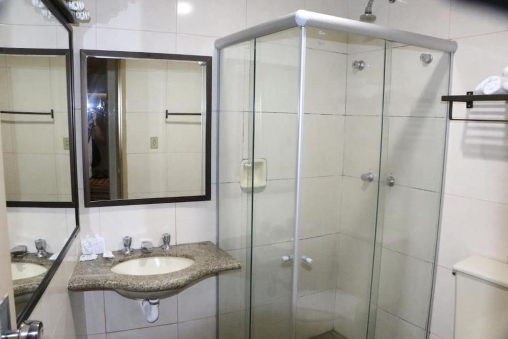 UBERABA APART HOTEL 35/38