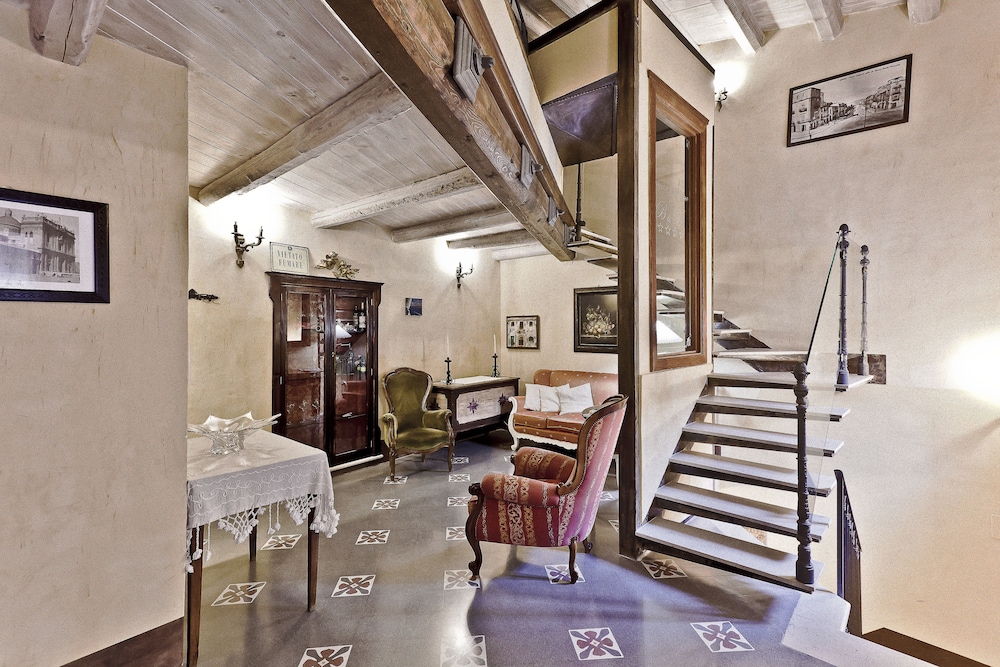 Antica Dimora San Girolamo 36/54