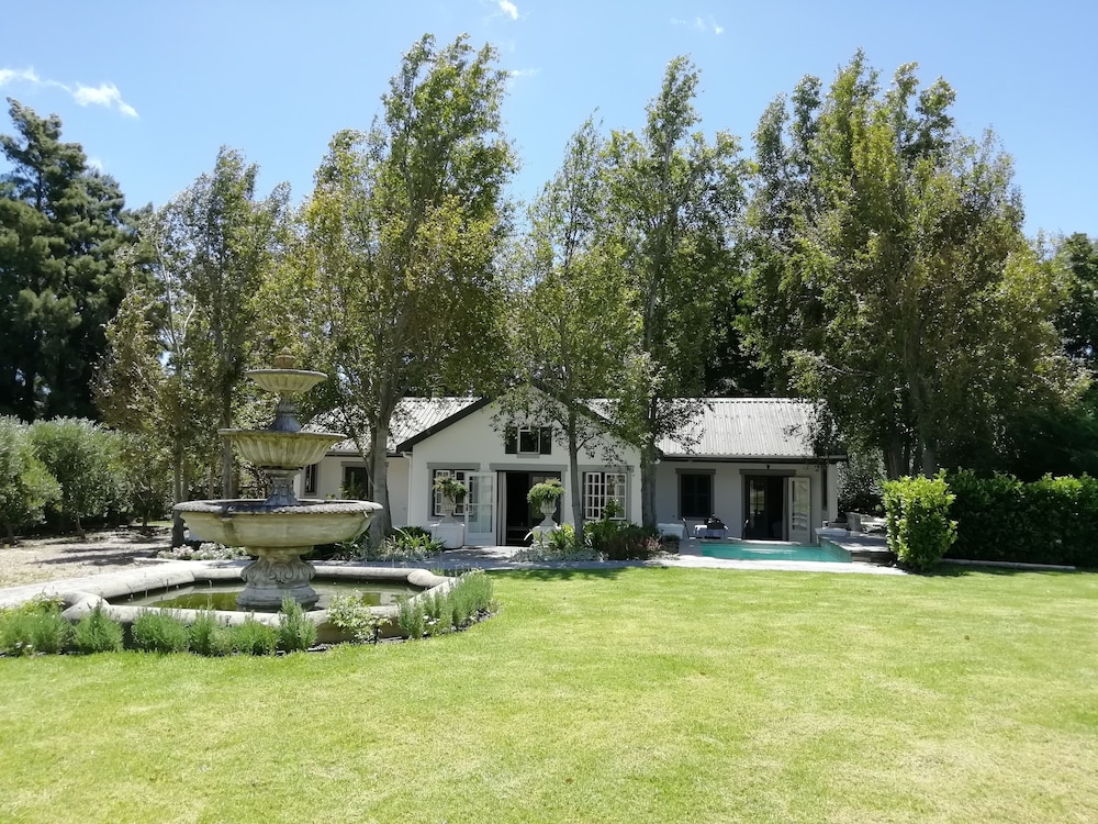 Rose Cottage 35/50