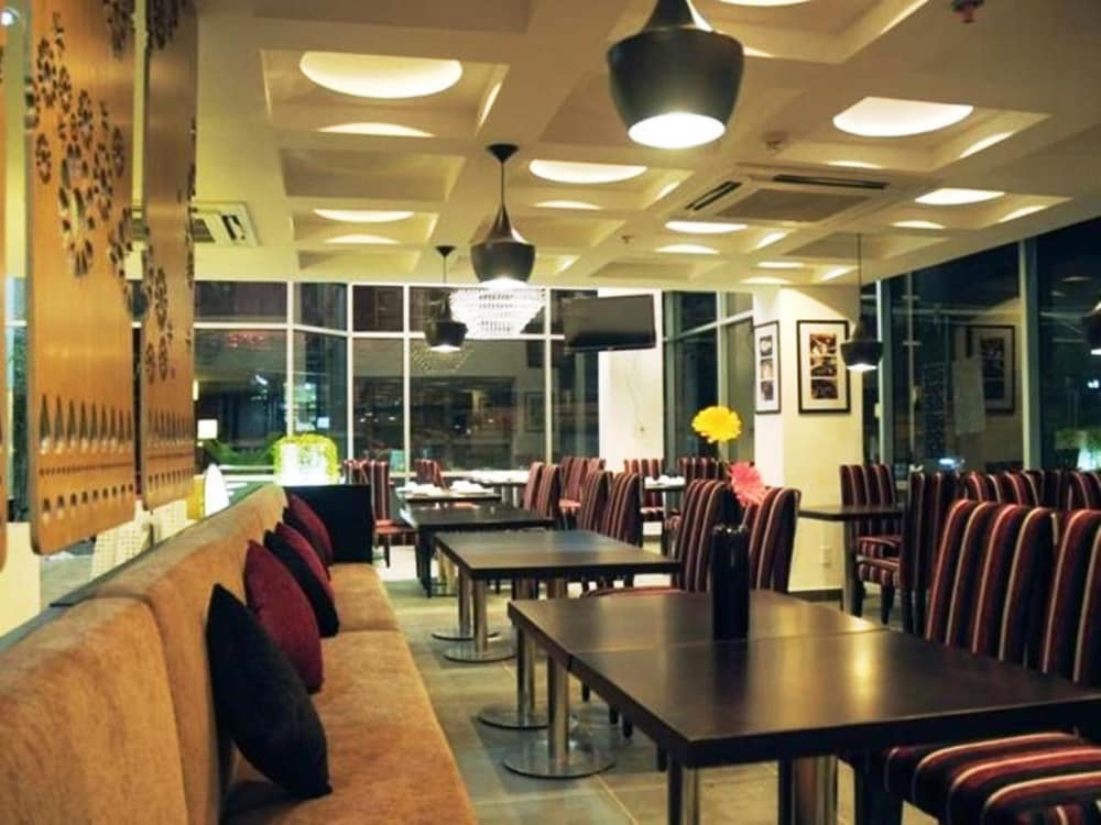 Minh Khang Hotel 48/58
