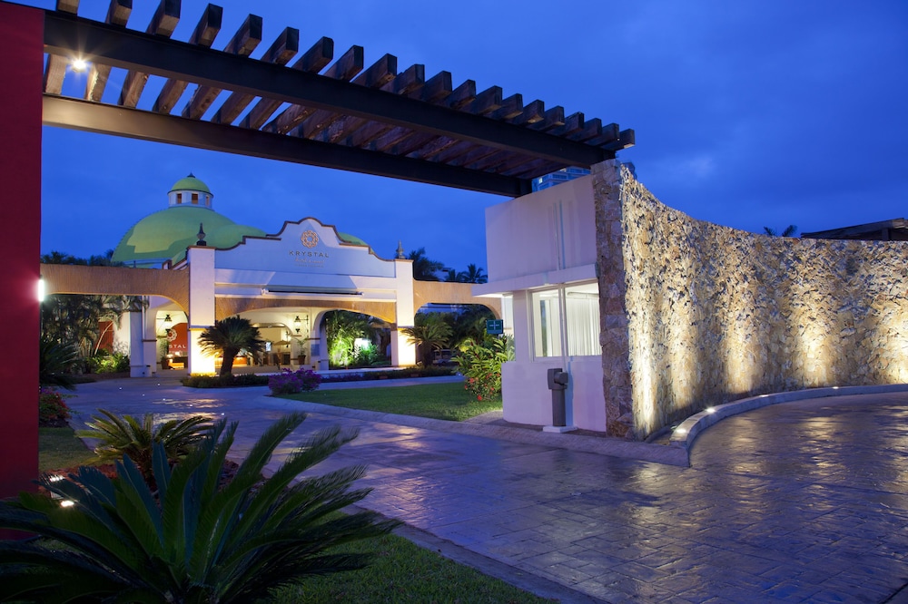 Krystal Vallarta 4/69