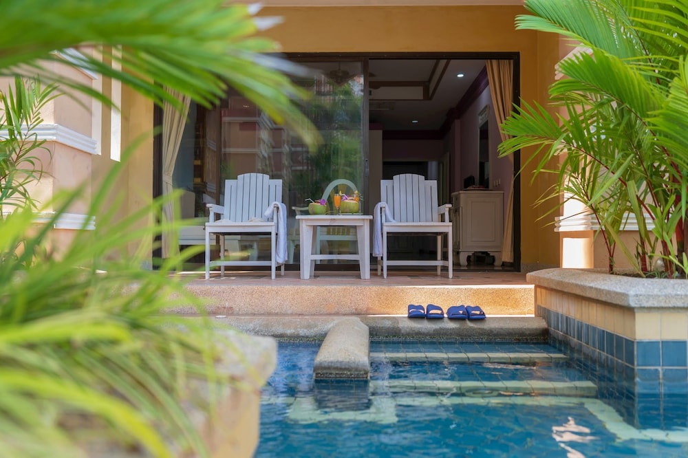 swimming pool spa