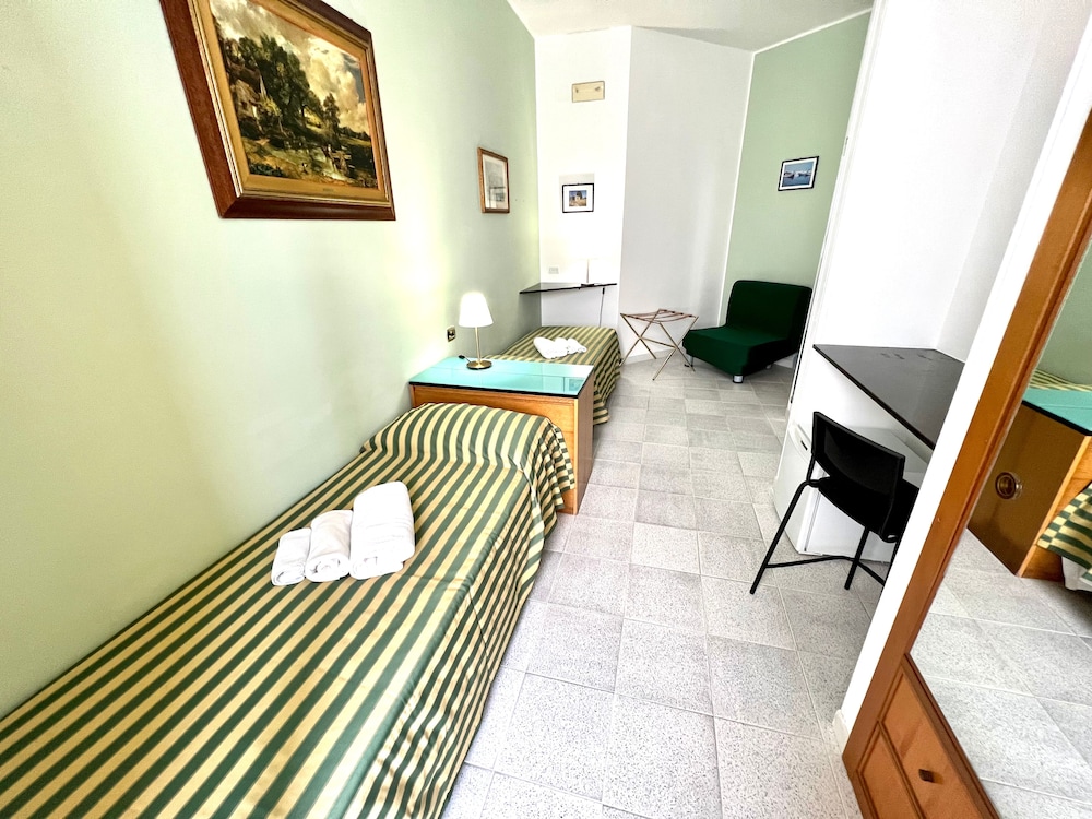 Hotel Minerva 17/27