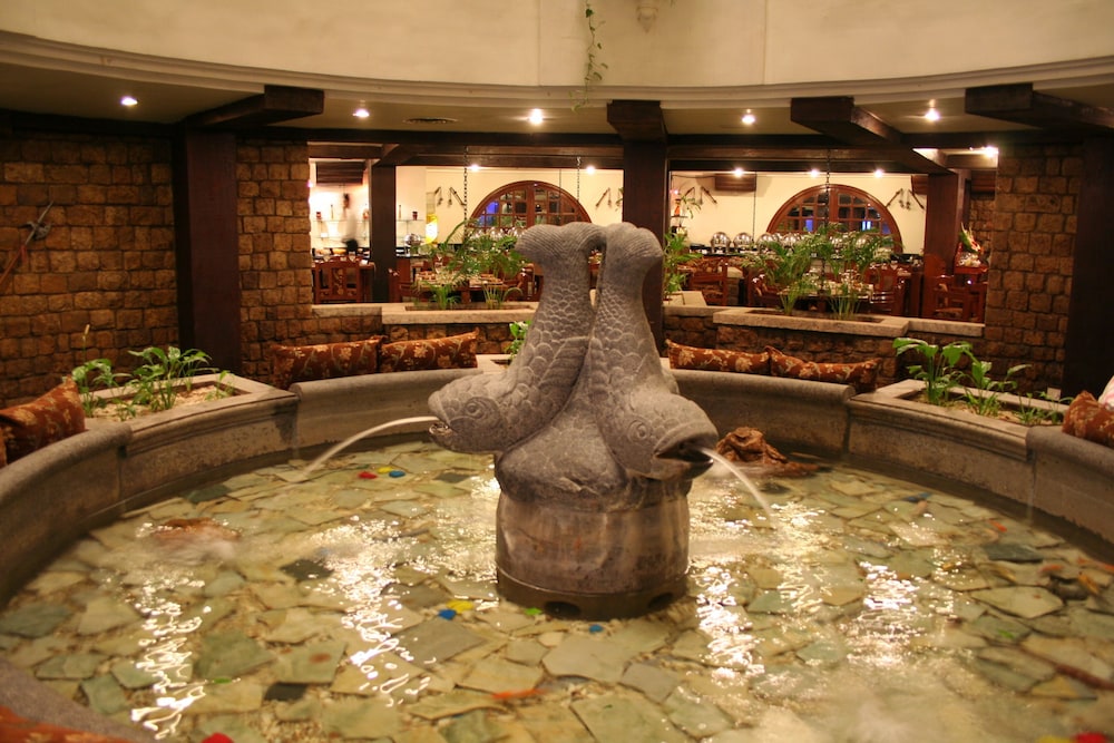Amrutha Castle Hotel 15/21