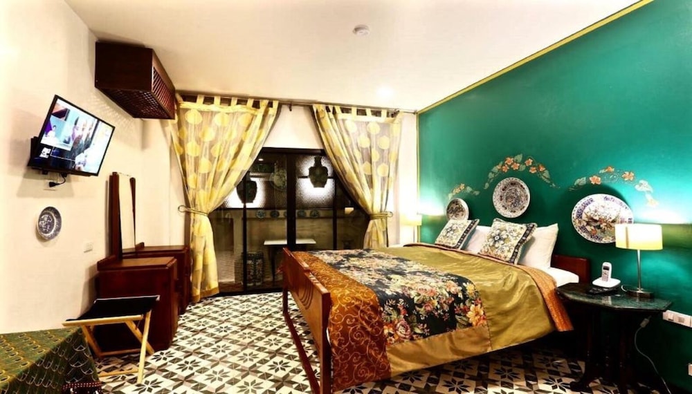 Songkhla Tae Raek Antique Hotel 6/47